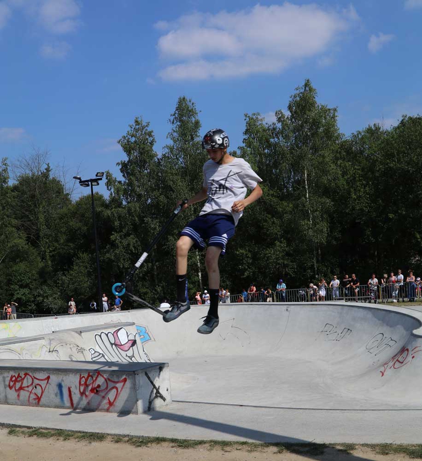 Des démonstrations de trottinette ont aussi eu lieu au skate park.